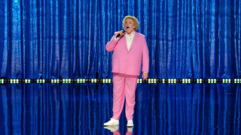 Fortune Feimster: Crushing It (2024) download